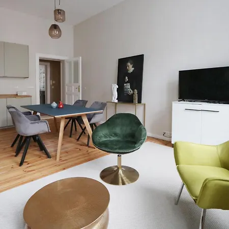 Apartment Styleapartments #8 *